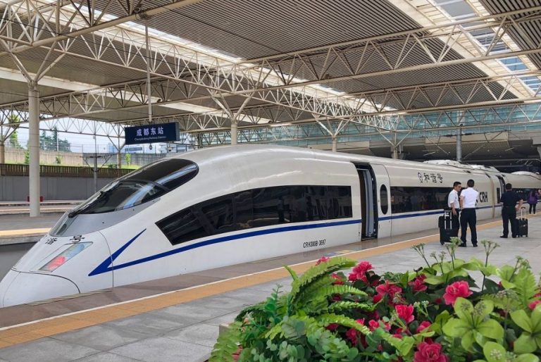 China desafía los límites del diseño: así es la increíble estación hiperfuturista que asombra al planeta.